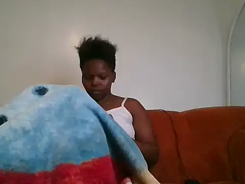 petite shakes online show from July 2026 10:03:01 PM