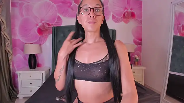 ISABELLA STARR online show from July 2026 07:29:01 PM