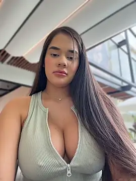 BellaLeclair  online show from July 2026 09:08:01 PM
