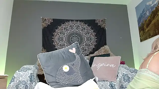 Snapshot of katiasupreme1 chatting on October 2025 04:53:02 PM katiasupreme1 online show from October 2025 04:53:02 PM