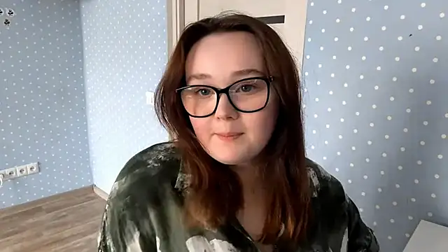 Snapshot of Bella_herecute chatting on July 2026 12:53:01 PM Bella herecute online show from July 2026 12:53:01 PM