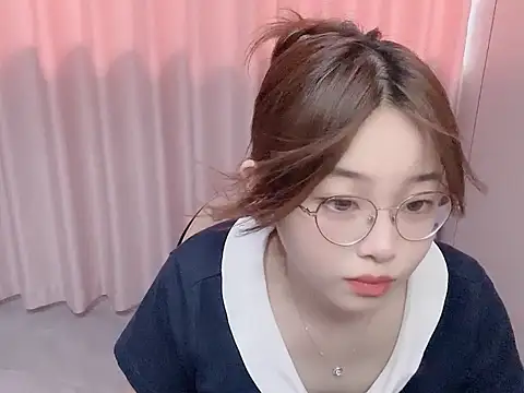 Snapshot of zz88z chatting on July 2026 03:00:02 AM zz88z online show from July 2026 03:00:02 AM