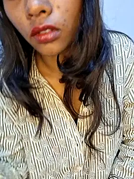 Snapshot of MysticDiya chatting on July 2026 05:54:02 AM MysticDiya online show from July 2026 05:54:02 AM