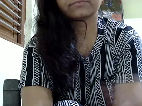 Snapshot of Pyari_Hina chatting on July 2026 05:37:02 PM Pyari Hina online show from July 2026 05:37:02 PM