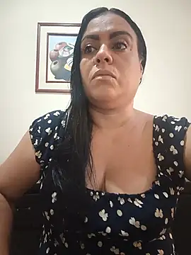 Hotpeppermint online show from July 2026 07:41:02 PM