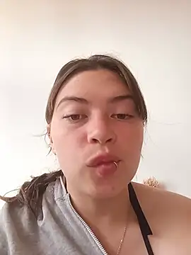 Snapshot of LoveShae- chatting on July 2026 05:15:01 PM LoveShae- online show from July 2026 05:15:01 PM