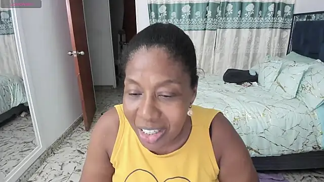 LupeAdams online show from October 2025 02:48:01 AM