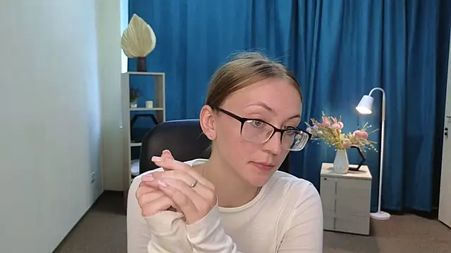 AlonaGolembeski online show from July 2026 05:43:01 AM