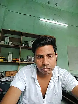 Snapshot of guru8340 chatting on July 2026 10:08:01 AM guru8340 online show from July 2026 10:08:01 AM