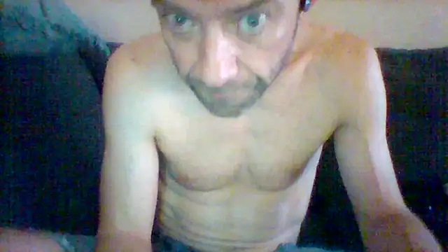 Snapshot of Cubinho79_b chatting on July 2026 01:23:02 AM Cubinho79 b online show from July 2026 01:23:02 AM