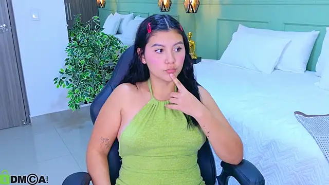 Snapshot of EMILIIA__LUXE__ chatting on July 2026 07:41:02 PM EMILIIA LUXE online show from July 2026 07:41:02 PM