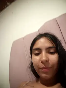 Snapshot of amarantha222 chatting on July 2026 04:05:01 AM amarantha222 online show from July 2026 04:05:01 AM