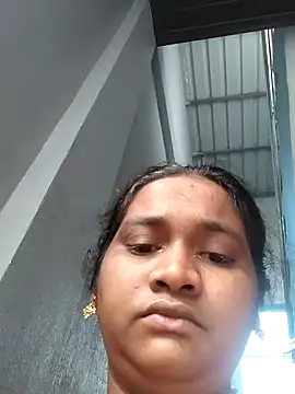 Snapshot of RiyaHot chatting on July 2026 01:22:01 AM RiyaHot online show from July 2026 01:22:01 AM