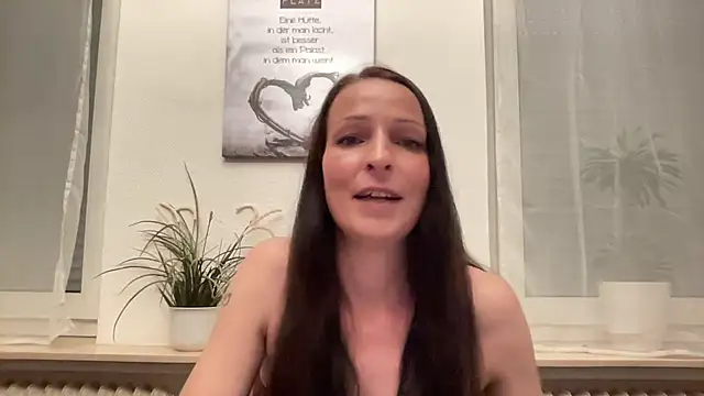Snapshot of MilaArden chatting on July 2026 07:52:02 PM MilaArden online show from July 2026 07:52:02 PM
