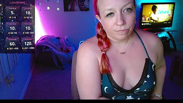 Snapshot of XxMs_StarzxX chatting on May 2026 01:25:02 AM XxMs StarzxX online show from May 2026 01:25:02 AM