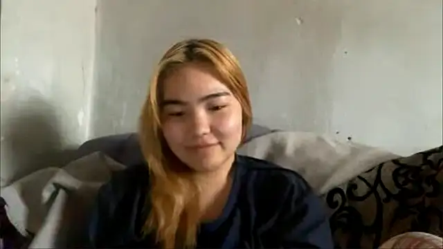 Snapshot of MollyTaken chatting on July 2026 10:02:02 AM MollyTaken online show from July 2026 10:02:02 AM