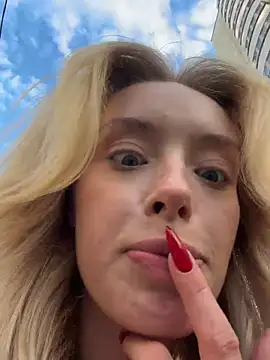 PollyDolly online show from July 2026 04:43:01 PM