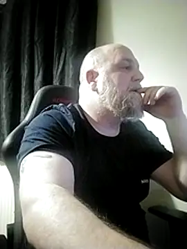 Snapshot of xSparky2269x chatting on July 2026 10:49:02 PM xSparky2269x online show from July 2026 10:49:02 PM