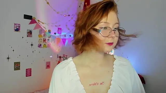 Snapshot of Anne_Bois chatting on July 2026 07:10:01 PM Anne Bois online show from July 2026 07:10:01 PM