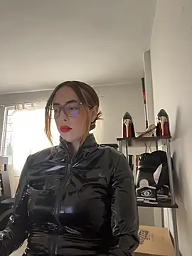 valery mistress online show from August 2026 03:38:02 PM