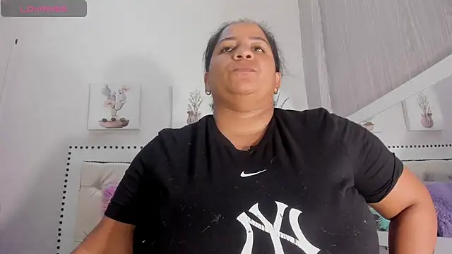 Dajanaaroa online show from December 2024 01:40:02 PM