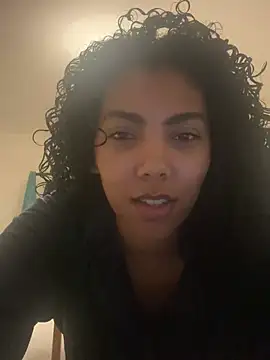Snapshot of Amelify chatting on July 2026 11:25:01 PM Amelify online show from July 2026 11:25:01 PM
