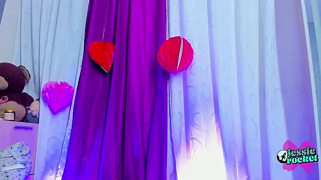 jessierocketx online show from March 2026 08:37:02 PM