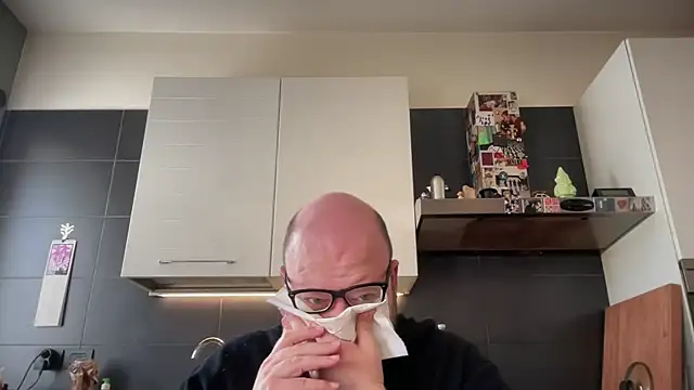 theitalianbear online show from April 2026 08:01:02 AM