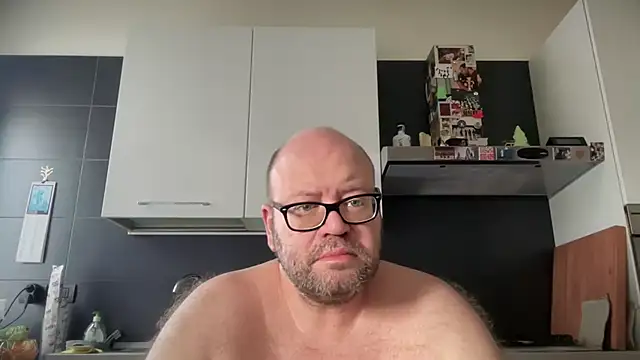 Snapshot of theitalianbear chatting on July 2026 05:26:02 AM theitalianbear online show from July 2026 05:26:02 AM