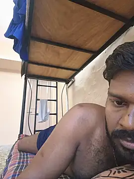 Snapshot of Vijayanbigc chatting on August 2026 12:21:01 PM Vijayanbigc online show from August 2026 12:21:01 PM