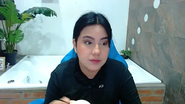 Cloe Hanson online show from July 2026 10:35:02 AM