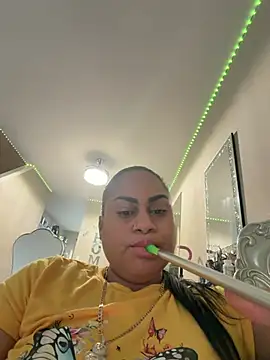 nickaury25 online show from August 2026 08:52:02 PM