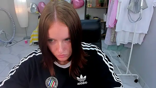 GiovannaLaw online show from August 2026 01:38:01 PM