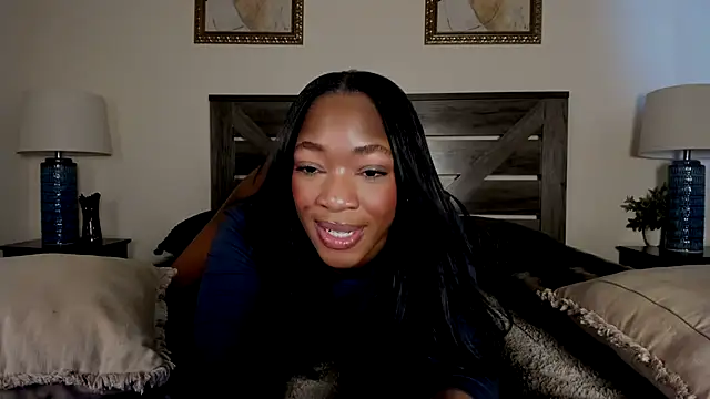 nicolesolace online show from April 2026 09:13:01 PM