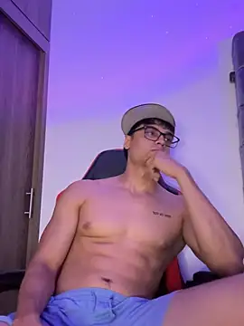 Snapshot of elpapi_21xl chatting on July 2026 05:06:01 AM elpapi 21xl online show from July 2026 05:06:01 AM
