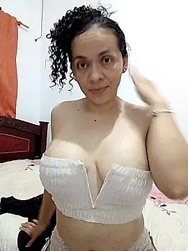ValeriaVelvetHot online show from August 2026 02:35:02 AM