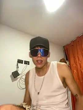 yoskingg online show from August 2026 01:18:02 AM