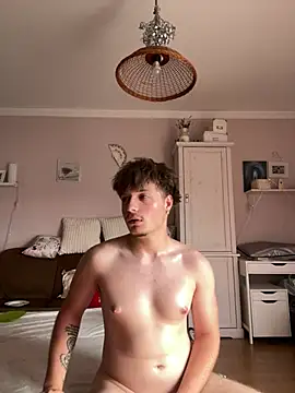 nikitktom online show from August 2026 03:11:01 PM