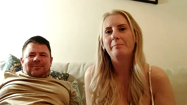 Elegant Erin online show from August 2026 08:33:02 PM