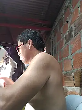traviesoomariobros online show from August 2026 09:06:02 PM