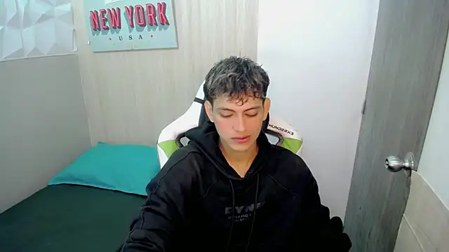 Snapshot of Cody_juniorr_ chatting on August 2026 08:52:02 PM Cody juniorr online show from August 2026 08:52:02 PM