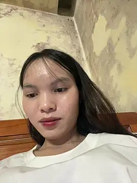 lola2003a online show from August 2026 02:22:02 PM