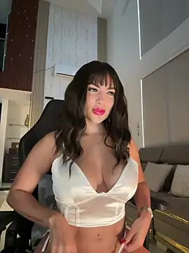 Snapshot of HannaBeckett chatting on March 2025 12:23:01 PM HannaBeckett online show from March 2025 12:23:01 PM