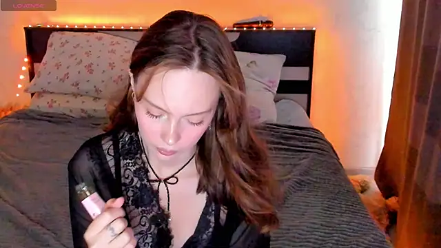 LilEmma19 online show from August 2026 09:01:02 AM