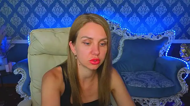 GabriEllla 4U online show from August 2026 01:38:02 PM