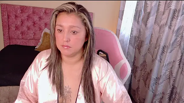 Snapshot of miss_chantall chatting on August 2026 08:44:01 PM miss chantall online show from August 2026 08:44:01 PM