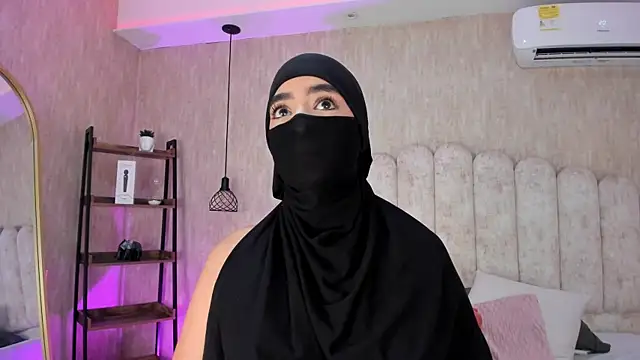 MariamNur  online show from August 2026 10:23:02 PM