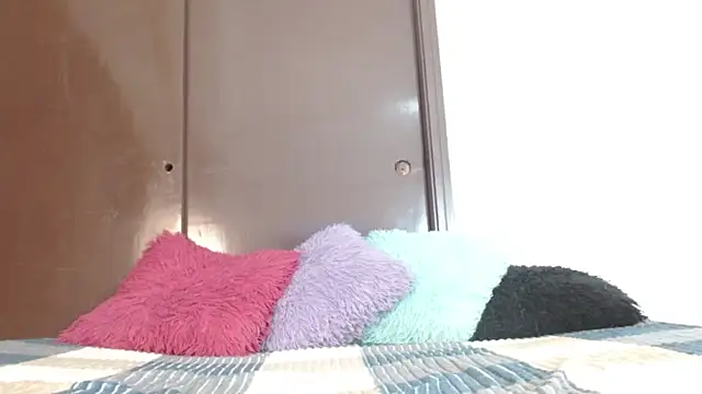Sofia clarkson online show from August 2026 01:03:01 PM