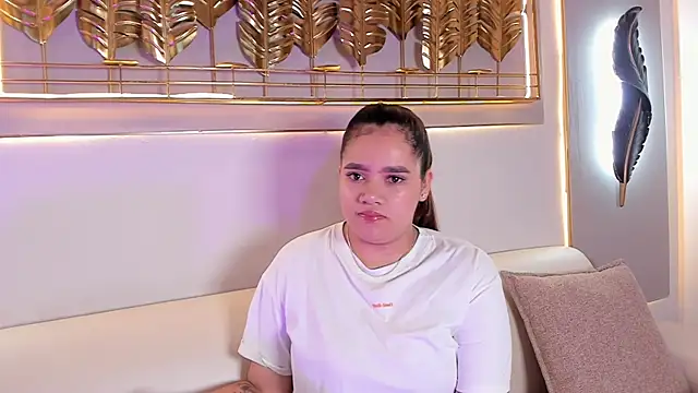 saharawalker  online show from August 2026 12:18:02 PM