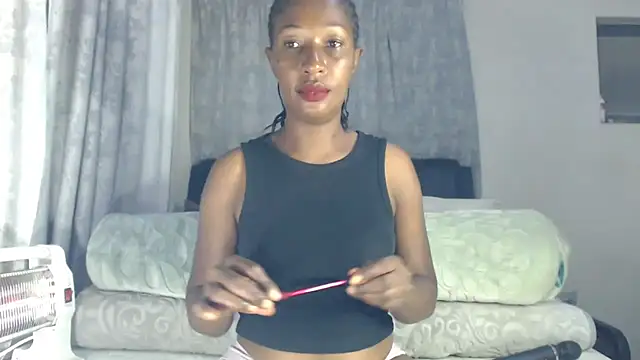 Snapshot of leanna23 chatting on April 2026 03:17:01 AM leanna23 online show from April 2026 03:17:01 AM